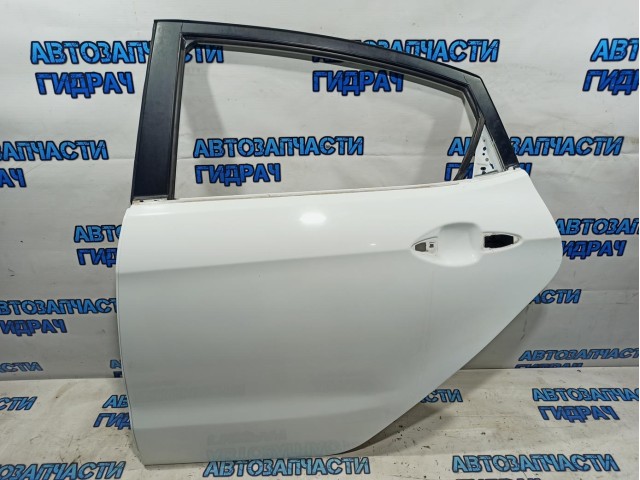 Дверь задняя левая Kia Rio 3 77003-4Y000. Красилась, есть шпаклевка.