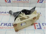 Кулиса КПП Kia Rio 3 437004Y300WK. Потертость.