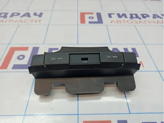 Накладка декоративная Kia Rio 4 рестайлинг 84621H0100WK. В консоль.