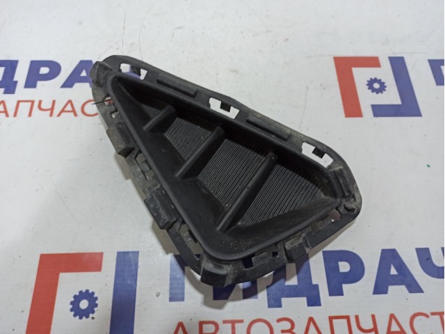 Решетка в бампер правая Kia Rio 4 рестайлинг 86564-H0700.