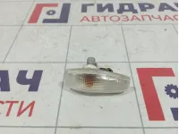 Повторитель на крыло Kia Sportage (KM) 92303-25500