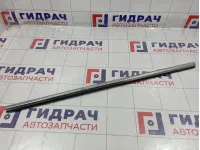 Накладка стекла заднего левого Kia Sportage (QL) 83210-D9000