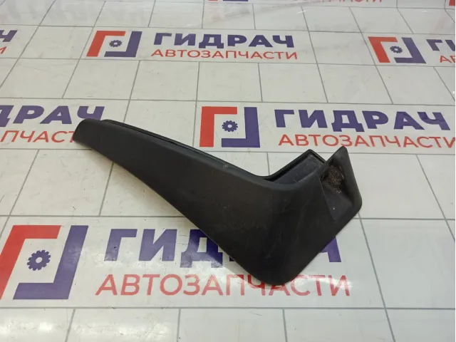 Брызговик задний левый Kia Sportage (QL) 86841-F1000