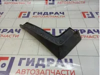 Брызговик передний левый Kia Sportage (QL) 86831-F1000