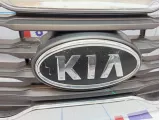 Решетка радиатора Kia Sportage (SL) 86350-3W000. Дефект хрома, трещины.