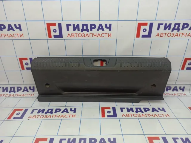Обшивка багажника на заднюю панель Lada Vesta 8450007149