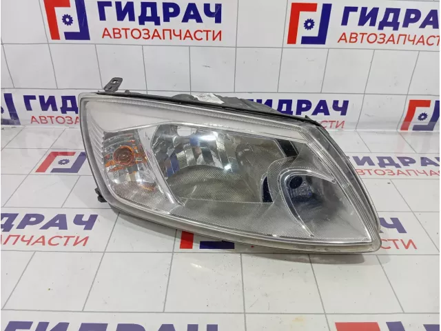 Фара правая Lada Granta 21903711010