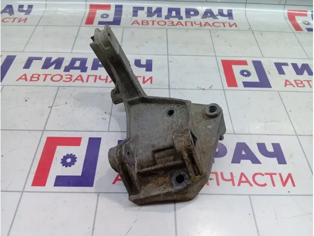Кронштейн генератора Lada Granta 11181041034