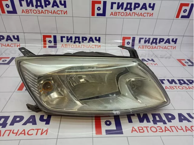 Фара правая Lada Granta 21903711010