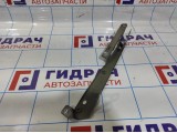 Кронштейн крепления крыла левый Lada Granta .