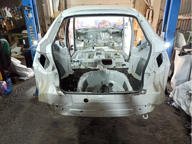 Панель задняя Lada Granta