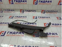 Решетка под лобовое стекло (Жабо) левая Lada Granta 8450100861