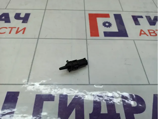 Датчик температуры Lada Vesta 21153828210