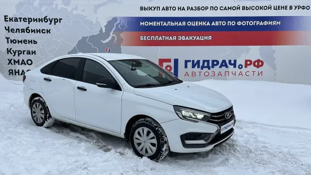 Автомобиль Lada Vesta  в разборе