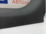 Накладка порога внутренняя передняя левая Lada Vesta Cross 8450007254. Мелкие царапины.
