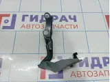 Петля капота правая Toyota Land Cruiser 100 53410-60050