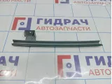 Направляющая стекла двери передней левой Toyota Land Cruiser 100 67404-60090