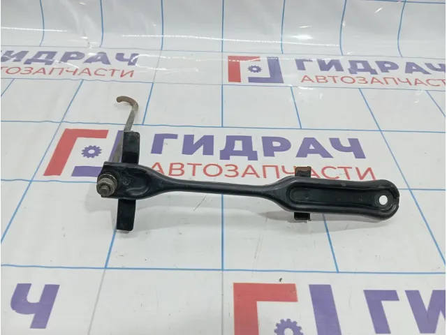 Крепление аккумулятора Toyota Land Cruiser 100 74404-60130