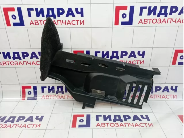 Накладка под торпедо правая Land Rover Discovery 3 (L319) FBS500450PVJ