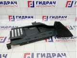 Накладка под торпедо правая Land Rover Discovery 3 (L319) FBS500450PVJ