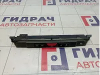 Кнопка аварийной сигнализации Land Rover Discovery 3 (L319) YUL500400WUX