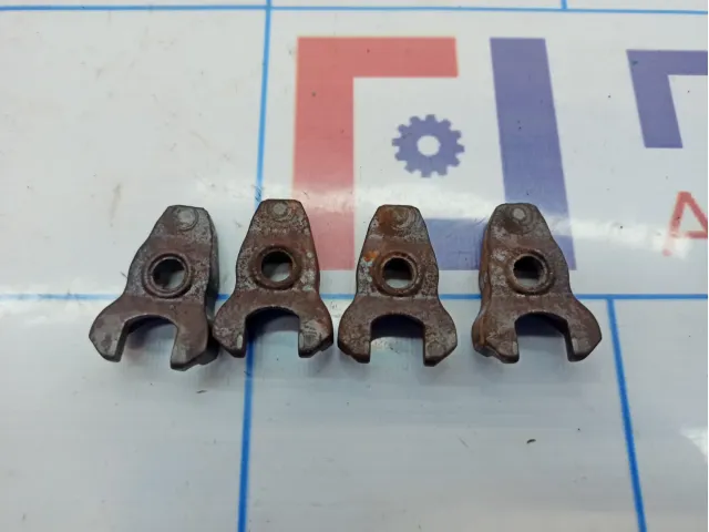 Кронштейн форсунки Land Rover Freelander II (L359) LR001331