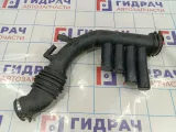 Патрубок воздушного фильтра Land Rover Freelander 2 LR009801