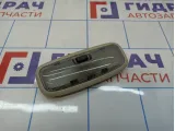 Плафон салонный Land Rover Freelander 2 LR000254