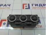 Блок управления климатической установкой Land Rover Freelander 2 LR002730