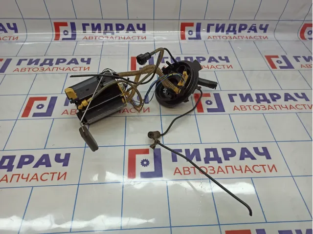 Насос топливный электрический Land Rover Freelander 2 LR005622