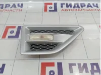 Накладка переднего крыла правого Land Rover Freelander 2 LR001658