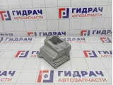 Кронштейн кулисы КПП Land Rover Range Rover (L322) UFN500110