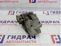 Кронштейн генератора Land Rover Range Rover (L322) YLU500320