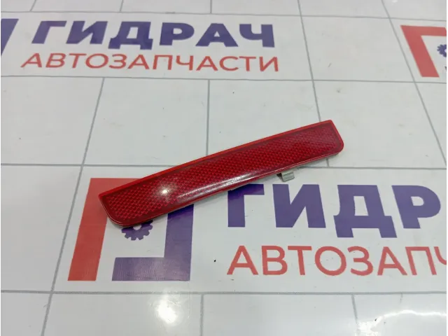 Отражатель в бампер задний левый Land Rover Range Rover (L322) XFF000030