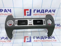 Накладка на торпедо центральная Land Rover Range Rover (L322) FAE501700LYR