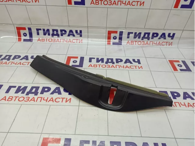 Накладка двери передней правой Lexus GS450h (L10) 67711-30130-C0