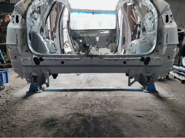 Панель задняя Lexus RX350 (AL10)