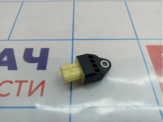 Датчик AIR BAG Lexus RX350 (AL10) 89831-0E100