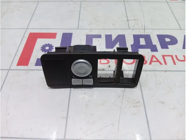 Блок управления зеркалами Lifan Solano B3750560