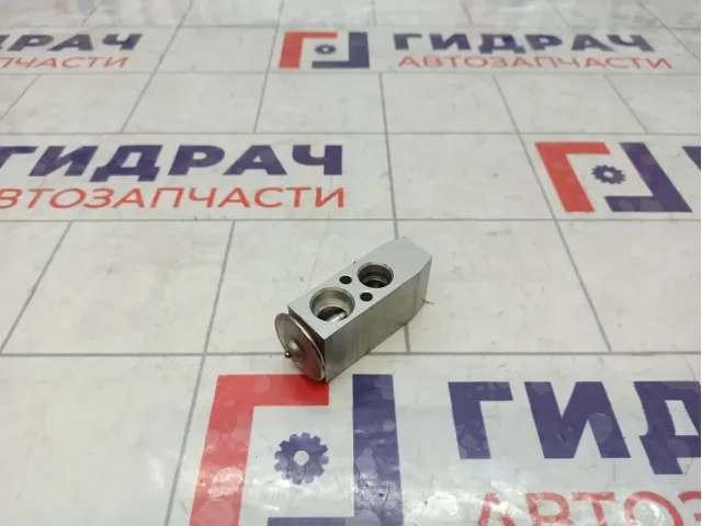 Клапан кондиционера Lifan X60 S8106100