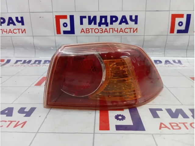 Фонарь задний наружный правый Mitsubishi Lancer X (CY) 8330A556