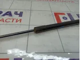 Амортизатор крышки (двери) багажника правый Mazda 3 BP4K62620F