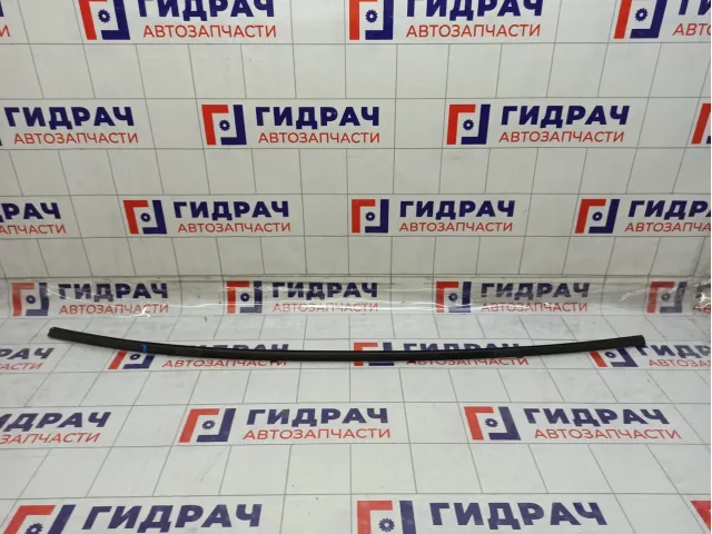 Молдинг крыши правый Mazda 3 BBM5509H0