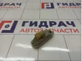 Повторитель на крыло белый Mercedes-Benz ML (W163) 1638200121