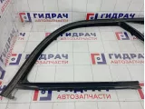 Уплотнитель стекла двери передней правой Mercedes-Benz GL (X166) 1667251025