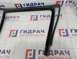 Уплотнитель стекла двери задней правой Mercedes-Benz GL (X166) 1667350425