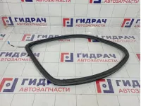 Уплотнитель стекла кузовного левого Mercedes-Benz GL (X166) 1666700139