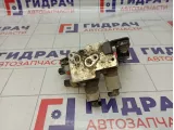 Блок клапанов Mercedes-Benz GL (X166) 1663201358