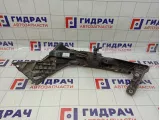 Кронштейн фары правой Mercedes-Benz GL (X166) 1666200691