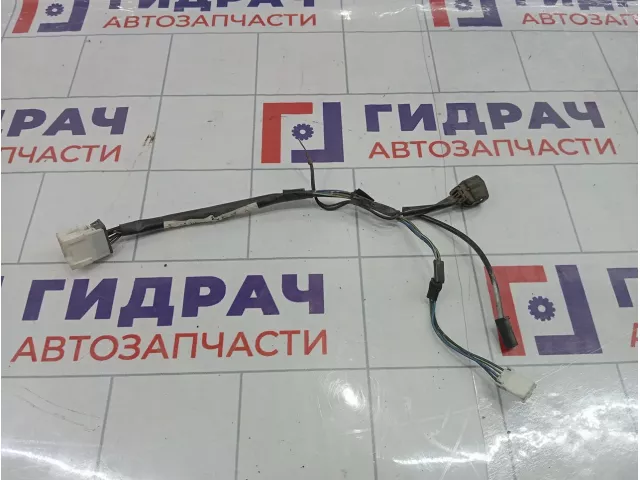 Проводка крышки багажника  MITSUBISHI AIRTREK MR515763